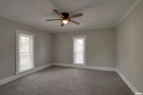 Bedroom - 109 Sillman St, Payson, IL 62360 photo 4 of 5