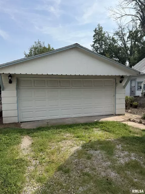 Other - 1328 Mortimer St, Barry, IL 62312 photo 2 of 6