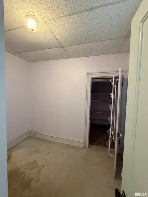 Bedroom - 1328 Mortimer St, Barry, IL 62312 photo 3 of 3
