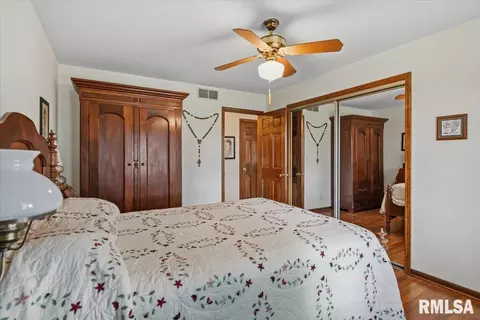 Bedroom - 2508 Hedge Ln, Springfield, IL 62707 photo 9 of 9