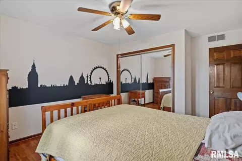 Bedroom - 2508 Hedge Ln, Springfield, IL 62707 photo 7 of 9