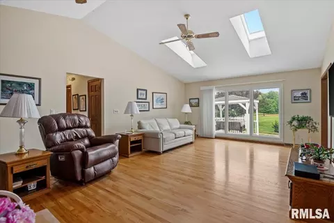 Living - 2508 Hedge Ln, Springfield, IL 62707 photo 1 of 1