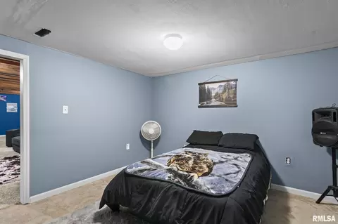 Bedroom - 2810 Piper Rd, Springfield, IL 62707 photo 6 of 7