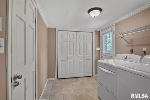 Other - 28 Sunnyside Dr, Springfield, IL 62702 photo 7 of 8
