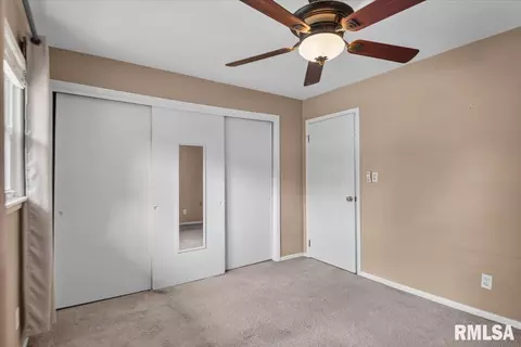 Bedroom - 28 Sunnyside Dr, Springfield, IL 62702 photo 6 of 6