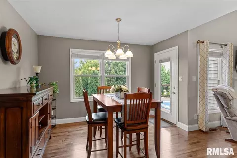 Dining - 2706 Buckskin Trl, Springfield, IL 62711 photo 1 of 2