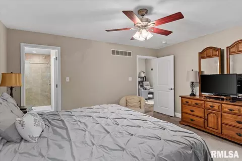 Bedroom - 2706 Buckskin Trl, Springfield, IL 62711 photo 3 of 7