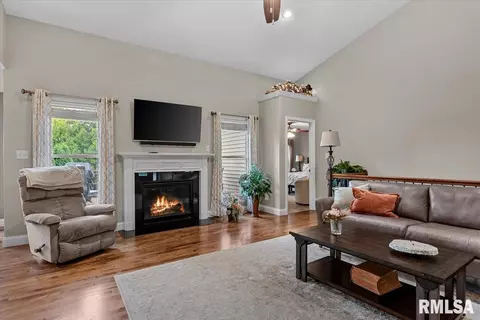 Living - 2706 Buckskin Trl, Springfield, IL 62711 photo 1 of 1