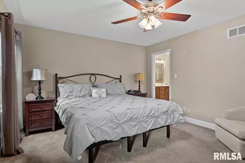 Bedroom - 2706 Buckskin Trl, Springfield, IL 62711 photo 2 of 7
