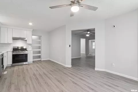 Entry Way - 1120 Harmony Ct, Springfield, IL 62703 photo 1 of 3