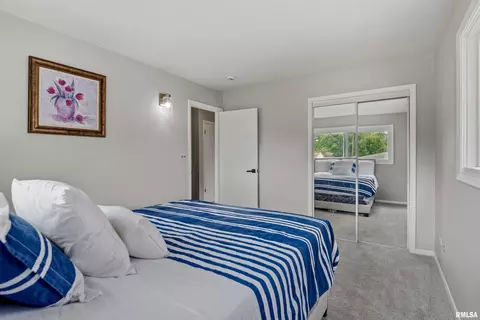 Bedroom - 28 Bel Aire Dr, Springfield, IL 62703 photo 5 of 7