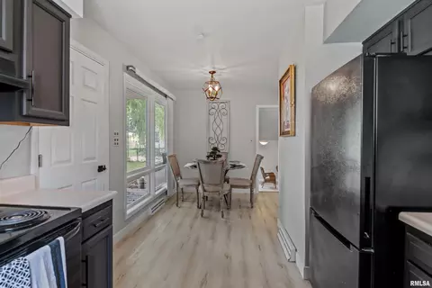 Dining - 28 Bel Aire Dr, Springfield, IL 62703 photo 3 of 3