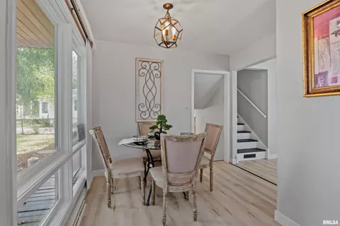 Dining - 28 Bel Aire Dr, Springfield, IL 62703 photo 2 of 3