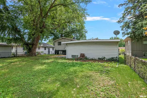Exterior - 28 Bel Aire Dr, Springfield, IL 62703 photo 7 of 7