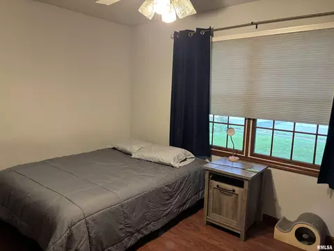Bedroom - 3016 Sequoia Dr, Springfield, IL 62712 photo 1 of 4