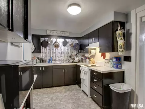 Kitchen - 501 N Chestnut St, Mendon, IL 62351 photo 1 of 4