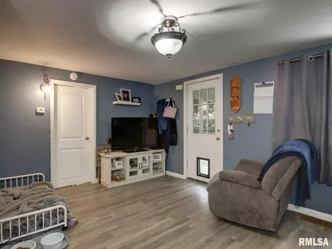 Living - 501 N Chestnut St, Mendon, IL 62351 photo 3 of 3