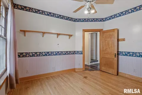 Bedroom - 1609 S 4th St, Springfield, IL 62703 photo 2 of 11