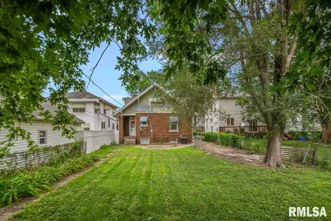 Exterior - 1609 S 4th St, Springfield, IL 62703 photo 8 of 8