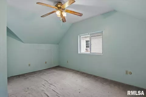 Bedroom - 1609 S 4th St, Springfield, IL 62703 photo 10 of 11
