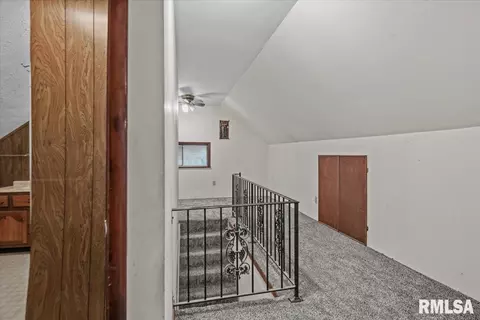 Entry Way - 1609 S 4th St, Springfield, IL 62703 photo 7 of 8