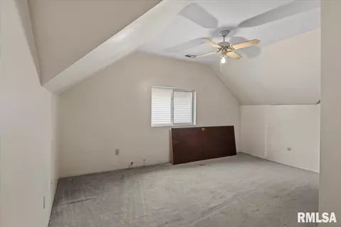Bedroom - 1609 S 4th St, Springfield, IL 62703 photo 6 of 11