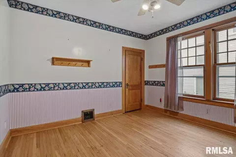 Bedroom - 1609 S 4th St, Springfield, IL 62703 photo 1 of 11