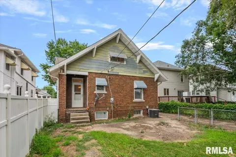 Exterior - 1609 S 4th St, Springfield, IL 62703 photo 7 of 8