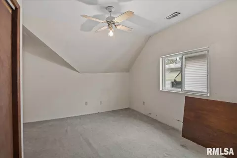 Bedroom - 1609 S 4th St, Springfield, IL 62703 photo 8 of 11