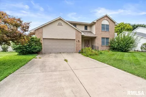 Exterior - 2201 Checkerberry Ln, Springfield, IL 62711 photo 2 of 5