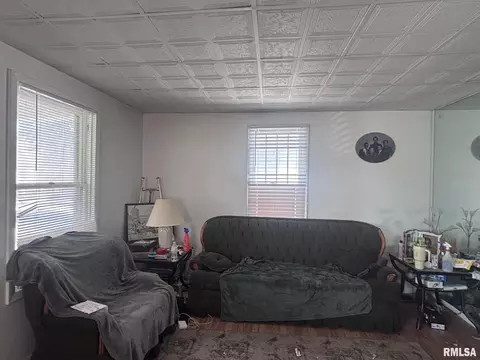 1525 Converse Ave, Springfield, IL 62702 photo 3