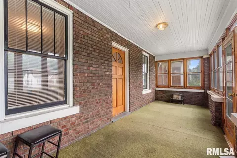 1101 N Walnut St, Springfield, IL 62702 photo 3