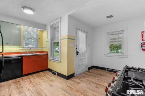 1101 N Walnut St, Springfield, IL 62702 photo 12