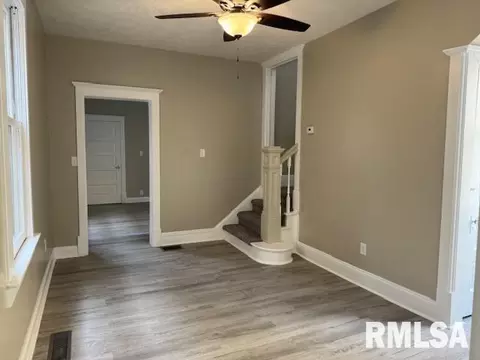 Entry Way - 1131 N 5th St, Springfield, IL 62702 photo 1 of 4