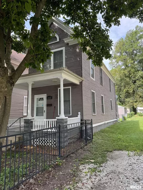 Exterior - 1131 N 5th St, Springfield, IL 62702 photo 3 of 7