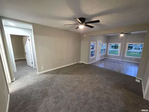 Living - 3357 S 3rd St, Springfield, IL 62703 photo 1 of 3