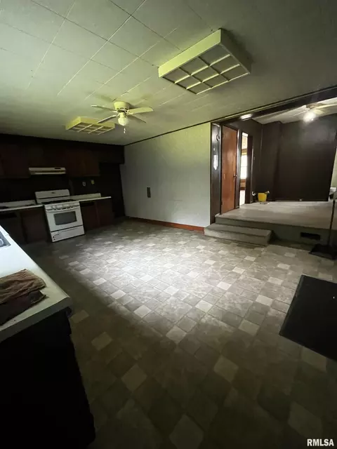 Kitchen - 2824 S 16th St, Springfield, IL 62703 photo 3 of 3
