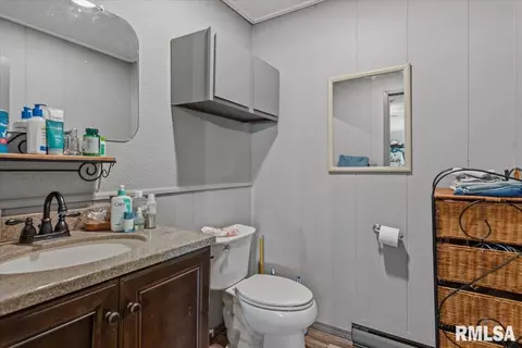 Bath - 220 N Koke Mill Rd, Springfield, IL 62711 photo 3 of 3