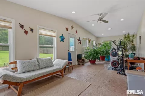 Entry Way - 220 N Koke Mill Rd, Springfield, IL 62711 photo 1 of 10