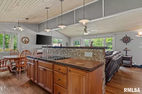 Kitchen - 220 N Koke Mill Rd, Springfield, IL 62711 photo 3 of 5