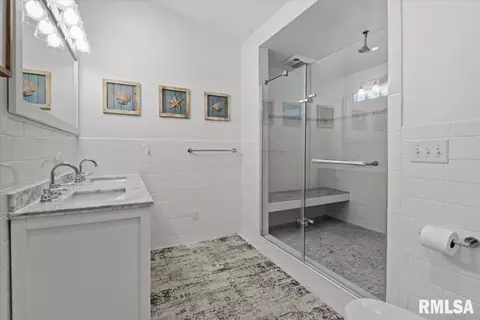 Bath - 220 N Koke Mill Rd, Springfield, IL 62711 photo 1 of 3