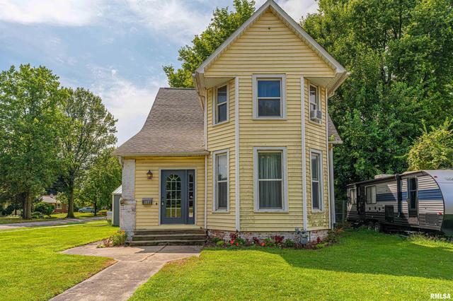 301 N Elm St, Lincoln, IL 62656
