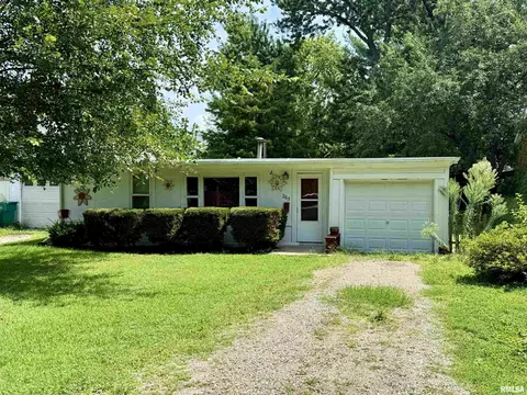 265 Silver St, Galesburg, IL 61401