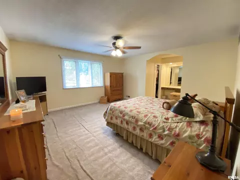 Bedroom - 106 White Pine Dr, Springfield, IL 62707 photo 5 of 8