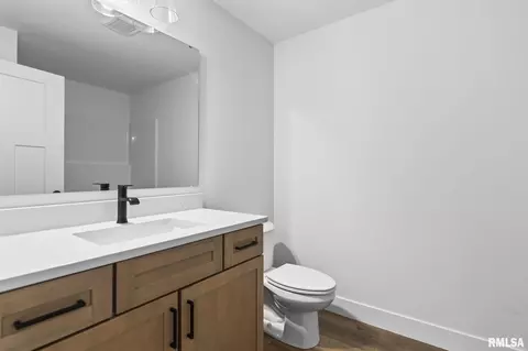 Bath - 1704 Ambleside Dr, Springfield, IL 62711 photo 5 of 5