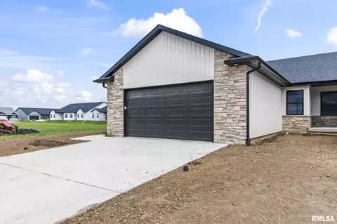 1704 Ambleside Dr, Springfield, IL 62711 photo 2