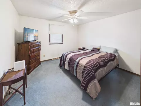 Bedroom - 3029 Selkirk Rd, Springfield, IL 62702 photo 3 of 6