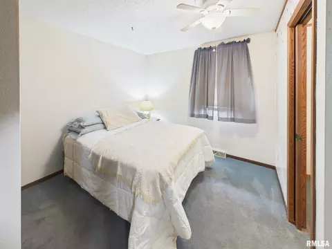 Bedroom - 3029 Selkirk Rd, Springfield, IL 62702 photo 1 of 6