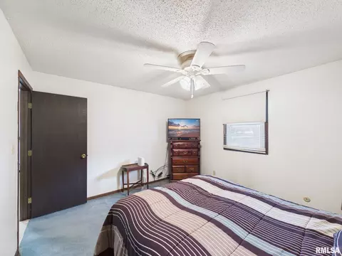 Bedroom - 3029 Selkirk Rd, Springfield, IL 62702 photo 4 of 6