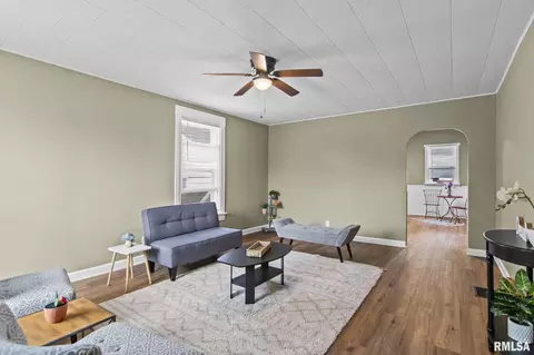 Living - 2065 N 8th St, Springfield, IL 62702 photo 3 of 3